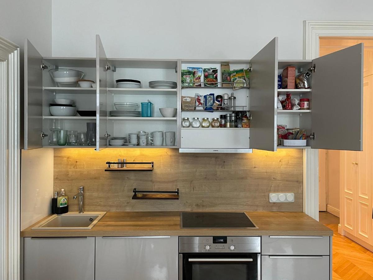 Luxury 2Br Apartment Neubaugasse Vienna Exterior photo